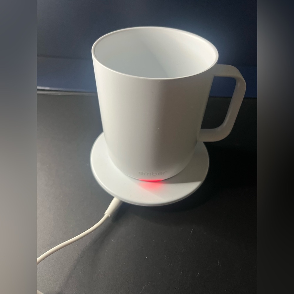 Ember White Smart Mug with Charging Coaster ☕️☕️☕️☕️☕️☕️☕️☕️☕️☕️☕️☕️☕️☕️☕️☕️ - Picture 2 of 13